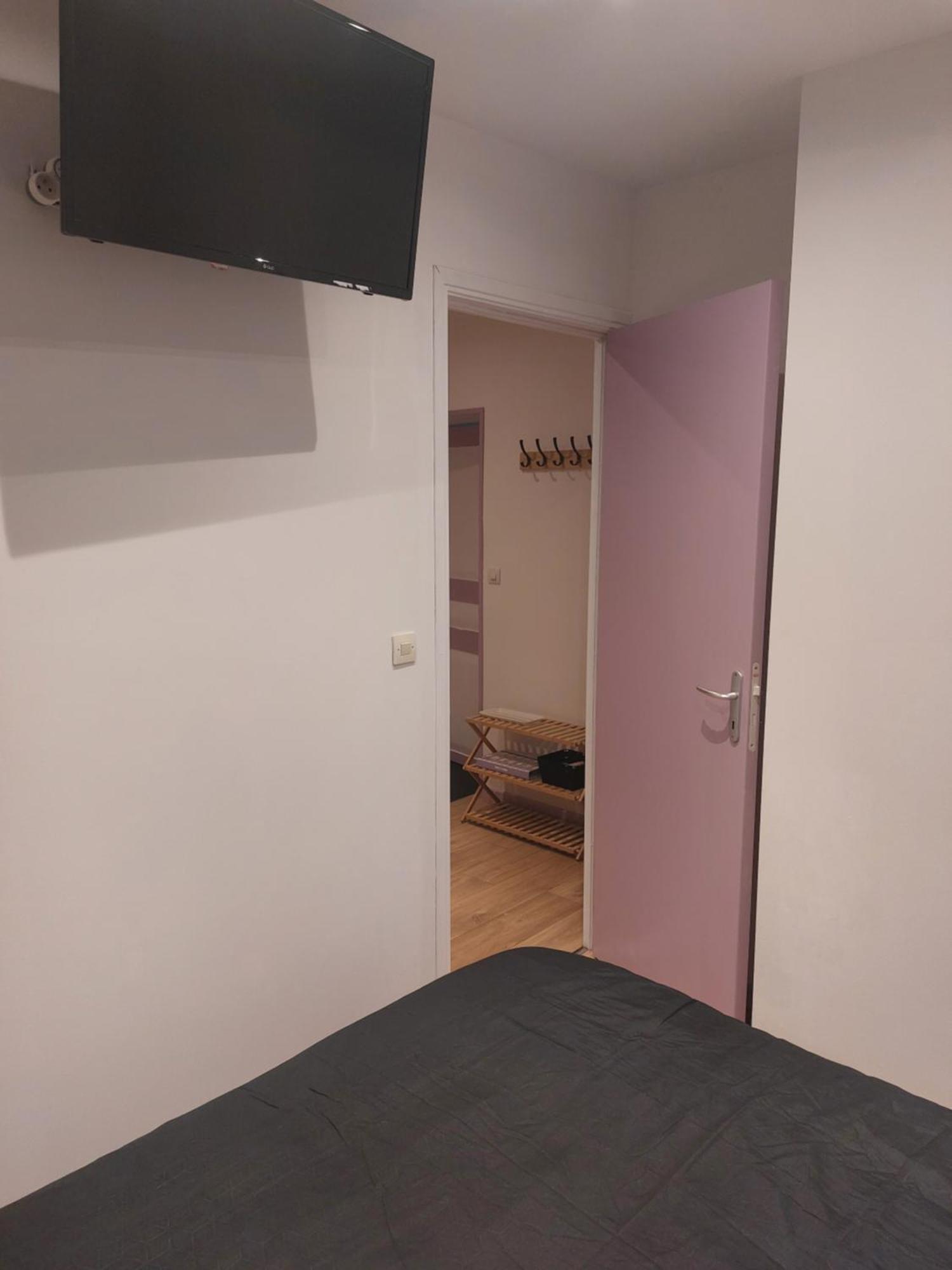 Studio Refait A Neuf Clos Saint Genest Manzat Bagian luar foto