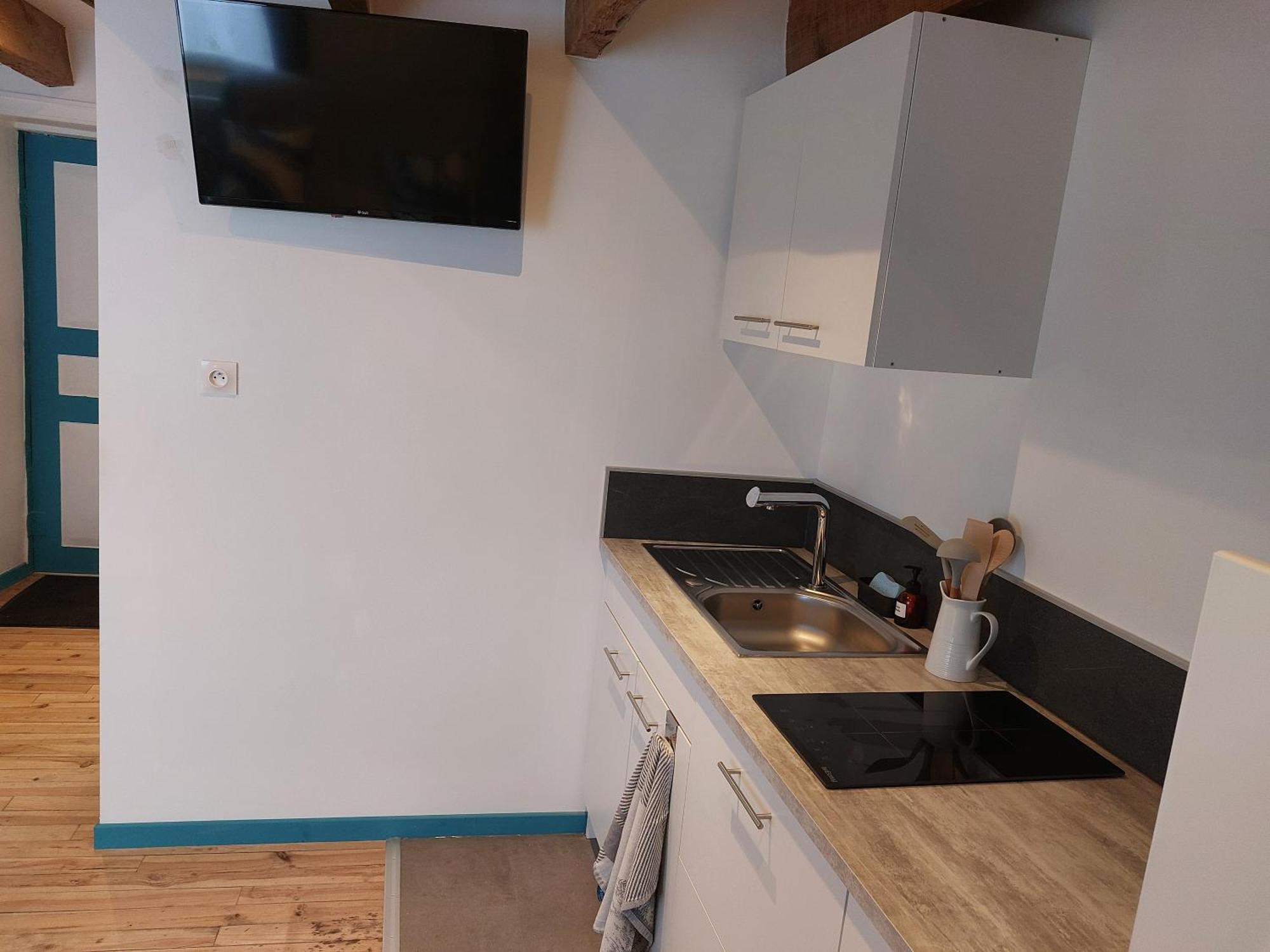 Studio Refait A Neuf Clos Saint Genest Manzat Bagian luar foto